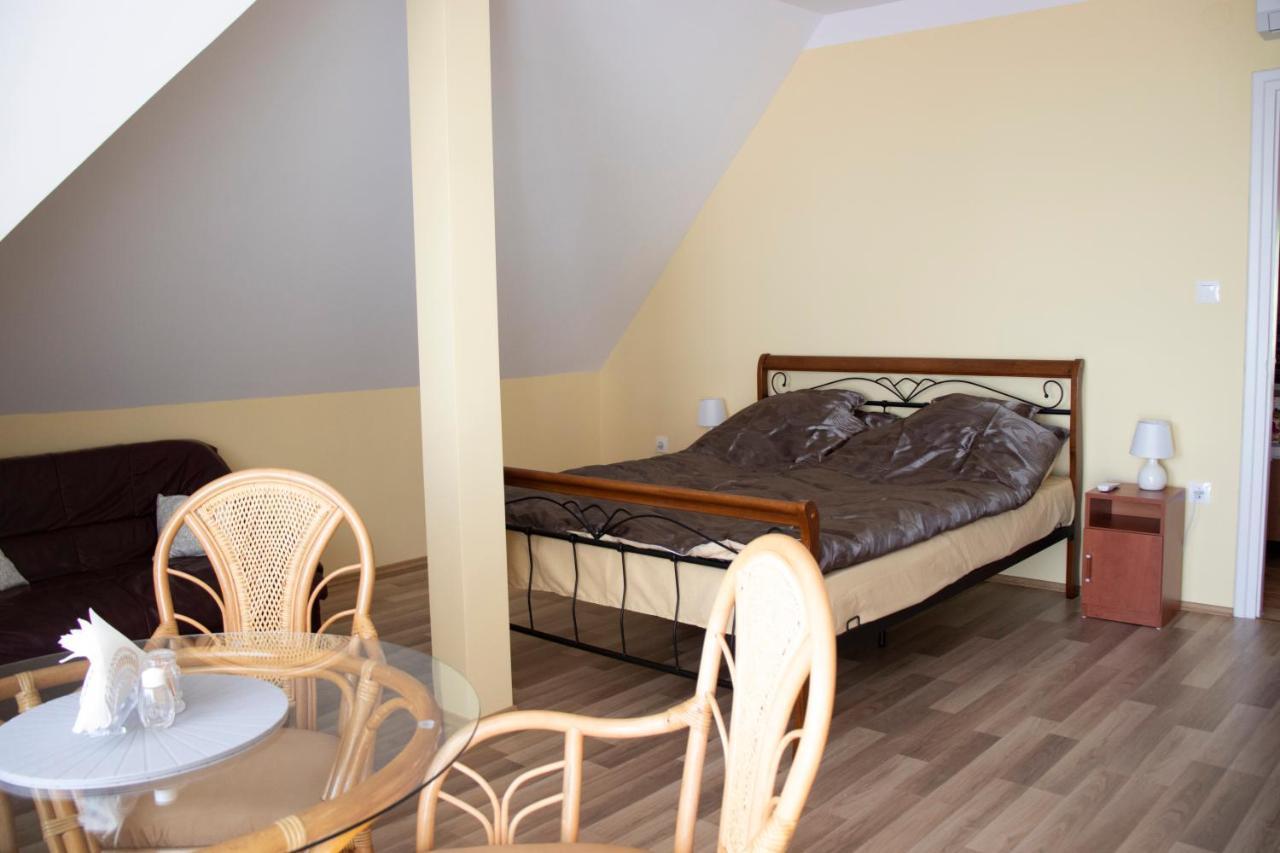 Gyoengyoem Apartman 발라톤알마디 외부 사진