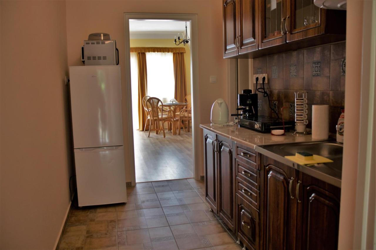 Gyoengyoem Apartman 발라톤알마디 외부 사진